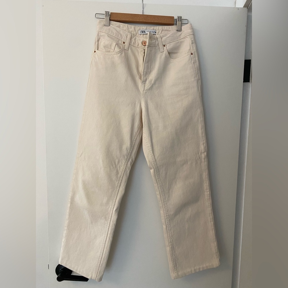 Zara Mom Fit Jeans